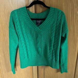 Anercrombie & Fitch Sweater
